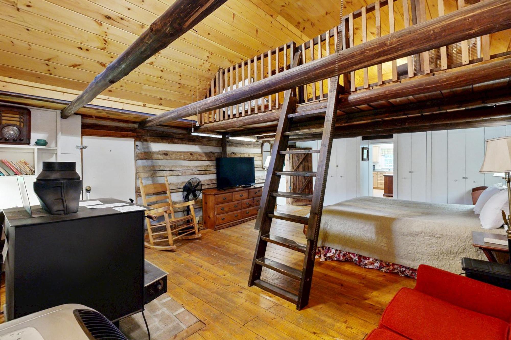1 Bed 1 Bath Vacation Home In Sylva Exterior photo