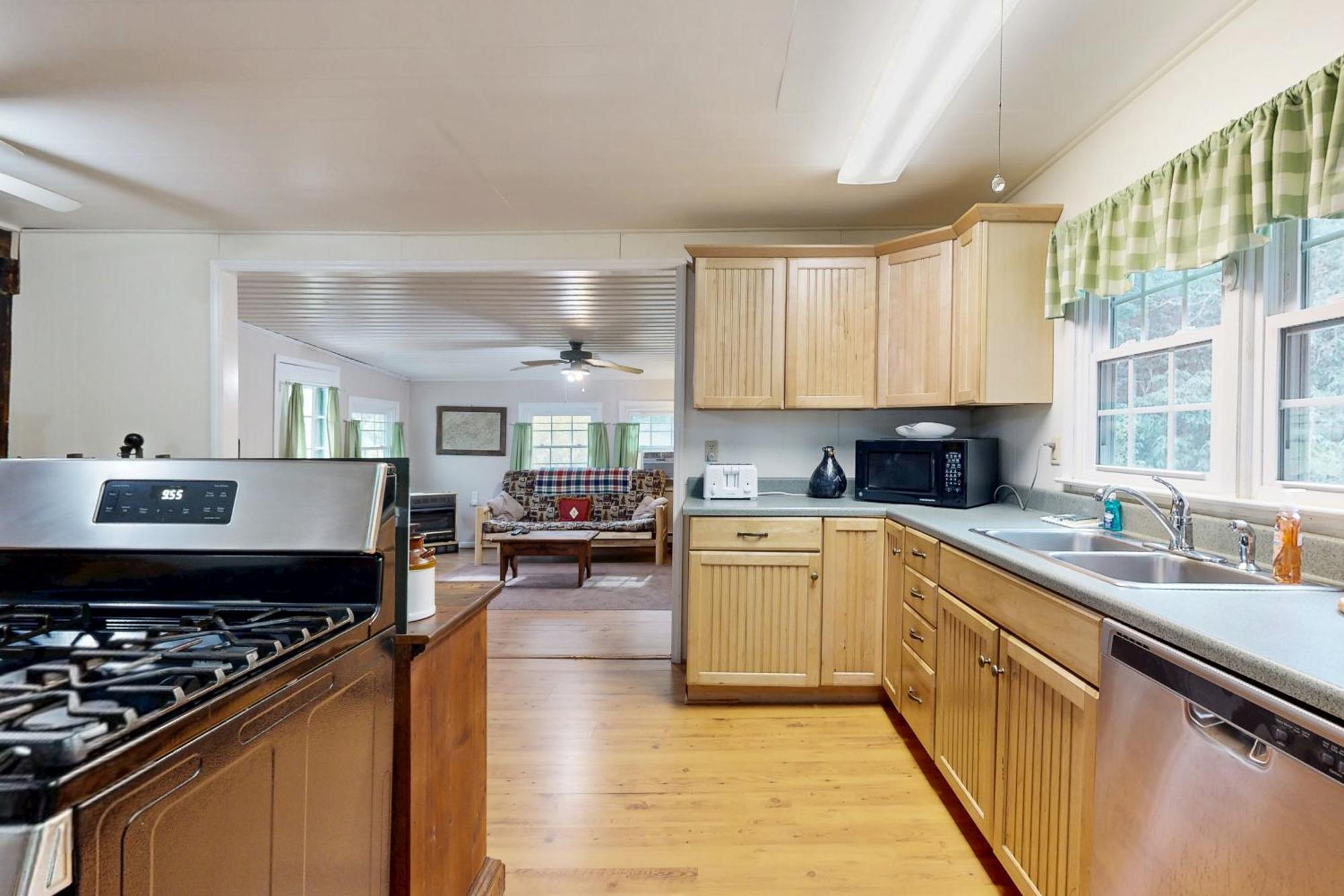 1 Bed 1 Bath Vacation Home In Sylva Exterior photo